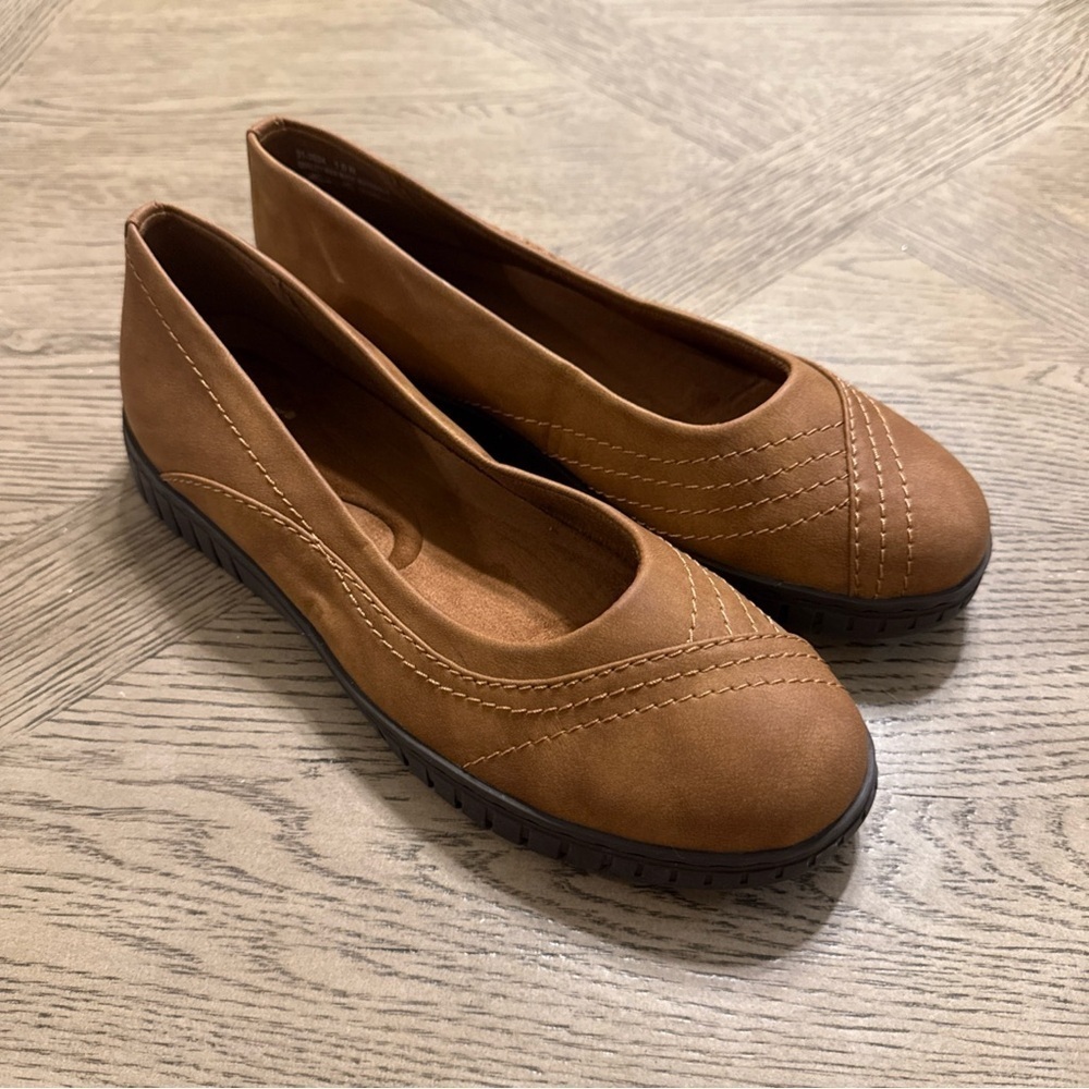 Easy Street Cosma Vegan Leather Shoes Womans 10N Brown Ballet Comfort Active